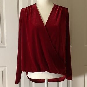 Gibson X Glam Mallory Red Velvet Wrap Holiday Top, Size S